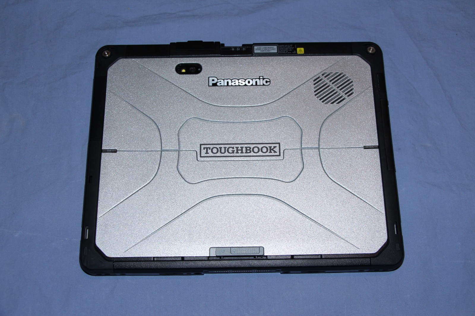 Panasonic Toughbook CF-33 MK2 i7-10810U 16GB/512GB/GPS/4G LTE/Serial/Keyboard