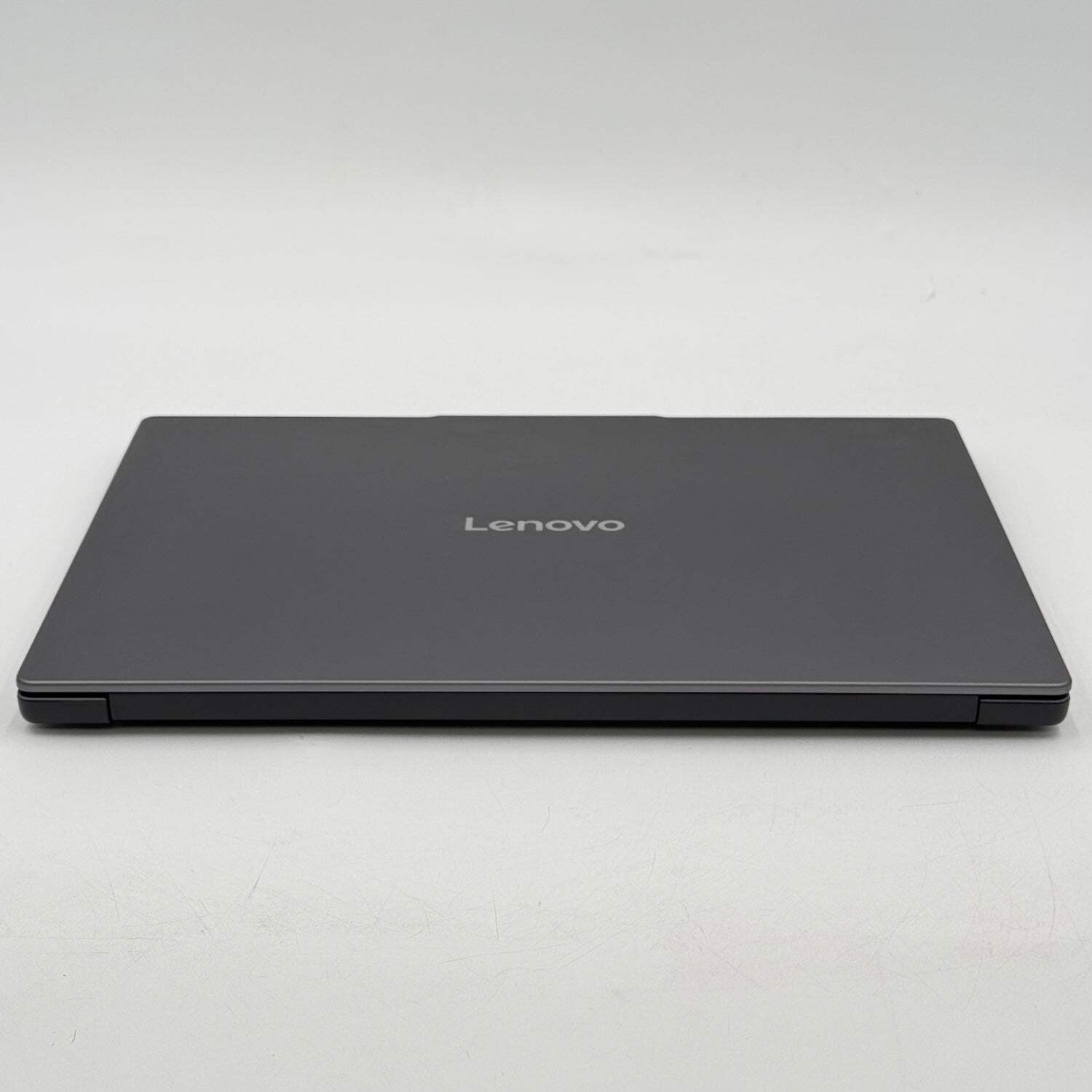 Lenovo IdeaPad Slim 3 15Q8X10 15.3″ Snapdragon X 2.9GHz 16GB RAM 256GB SSD