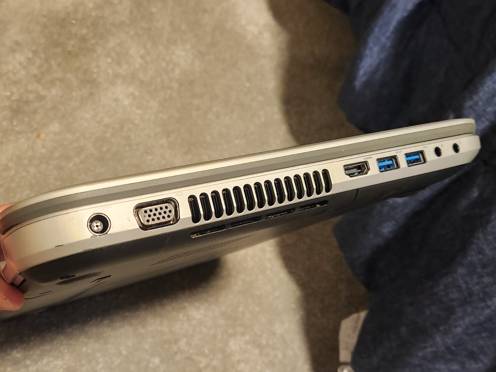 Dell Inspiron 5720 Laptop | i7-3612QM 2.10Ghz | 8GB Ram | NO HDD