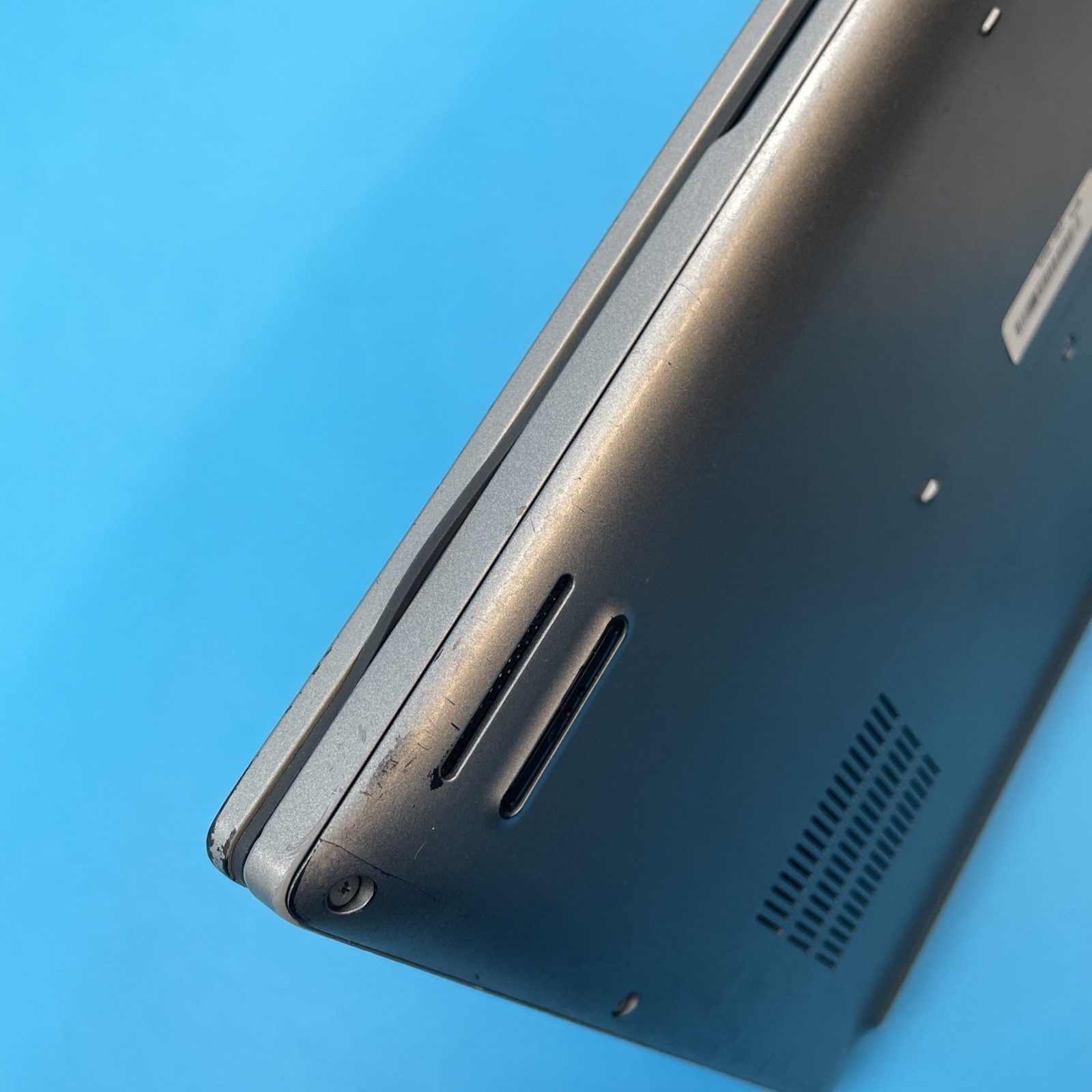Dell Latitude 5420 | i5-1135G7 | 8GB RAM | 256GB SSD | WIN 11 PRO | 84% BATT