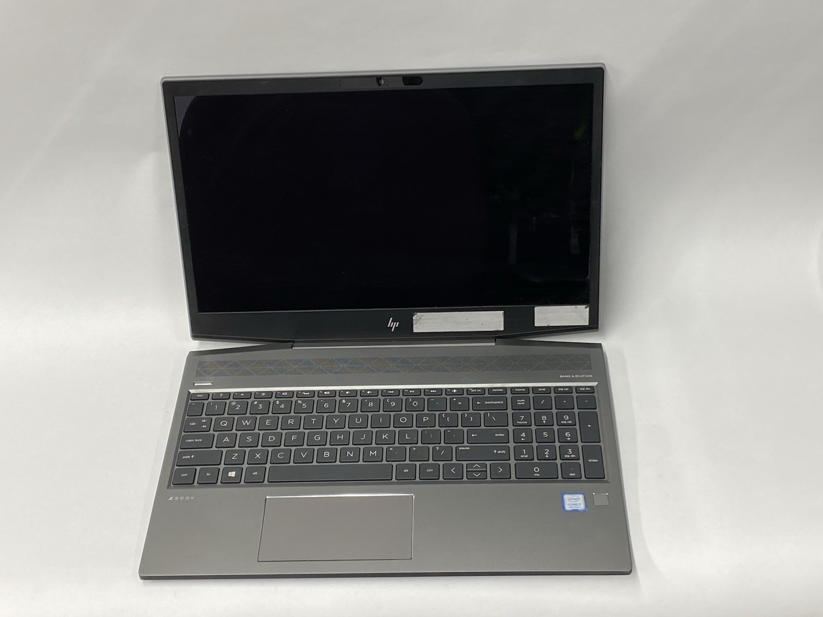 HP Zbook 15v G5 – Touch FHD – i7-8750H – No RAM/SSD/OS – READ