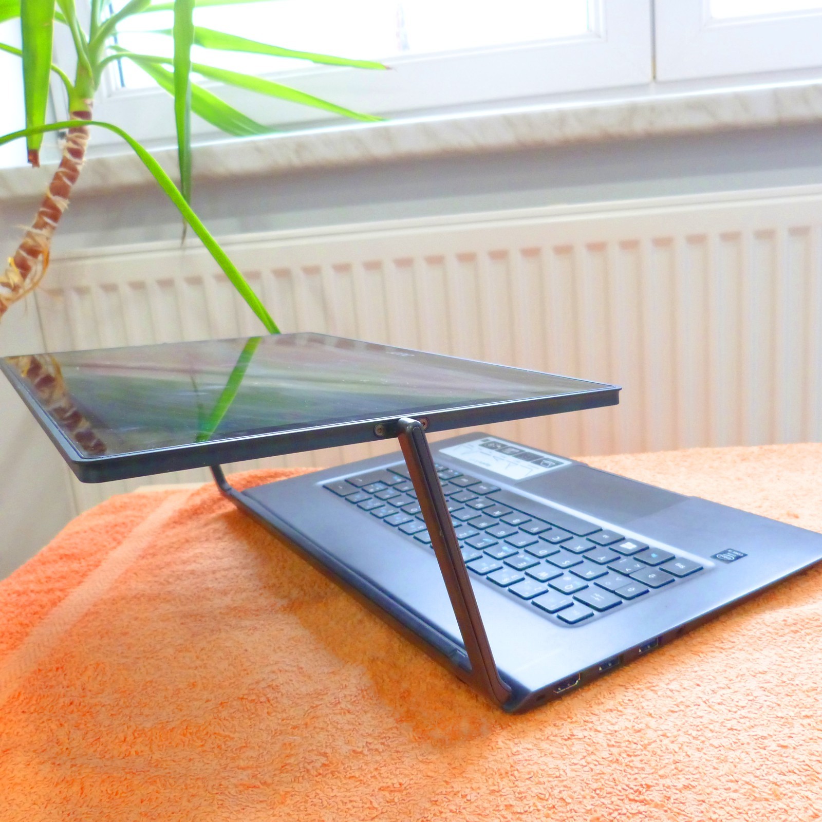 Acer R7 371 SWIVEL LCD Convertible 13″ IPS TOUCH 360 FULLHD SSD Windows 10