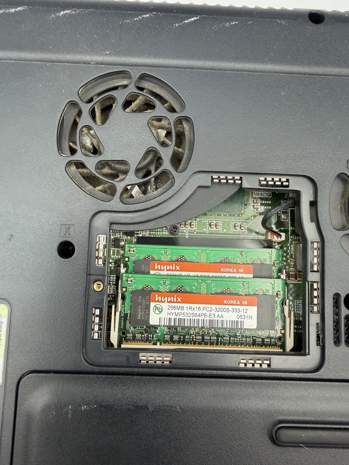 HP Pavilion zd8000 Laptop AS-IS Untested No Charger HDD RAM Included