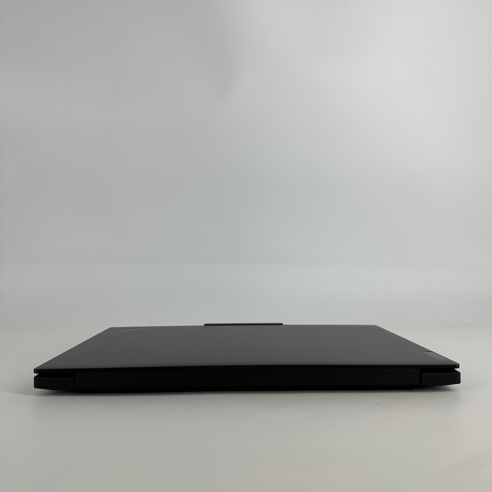 Lenovo Thinkpad T1g Gen 8 16″ UHD+ 2.9GHz Ultra 9 285H 32GB 1TB SSD RTX 5070