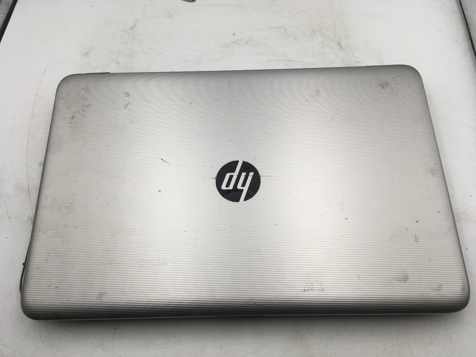 HP 15 AY039WM – FOR PARTS/DAMAGED CASE – INTEL i3-6100U – 8GB RAM – READ DESC-BB