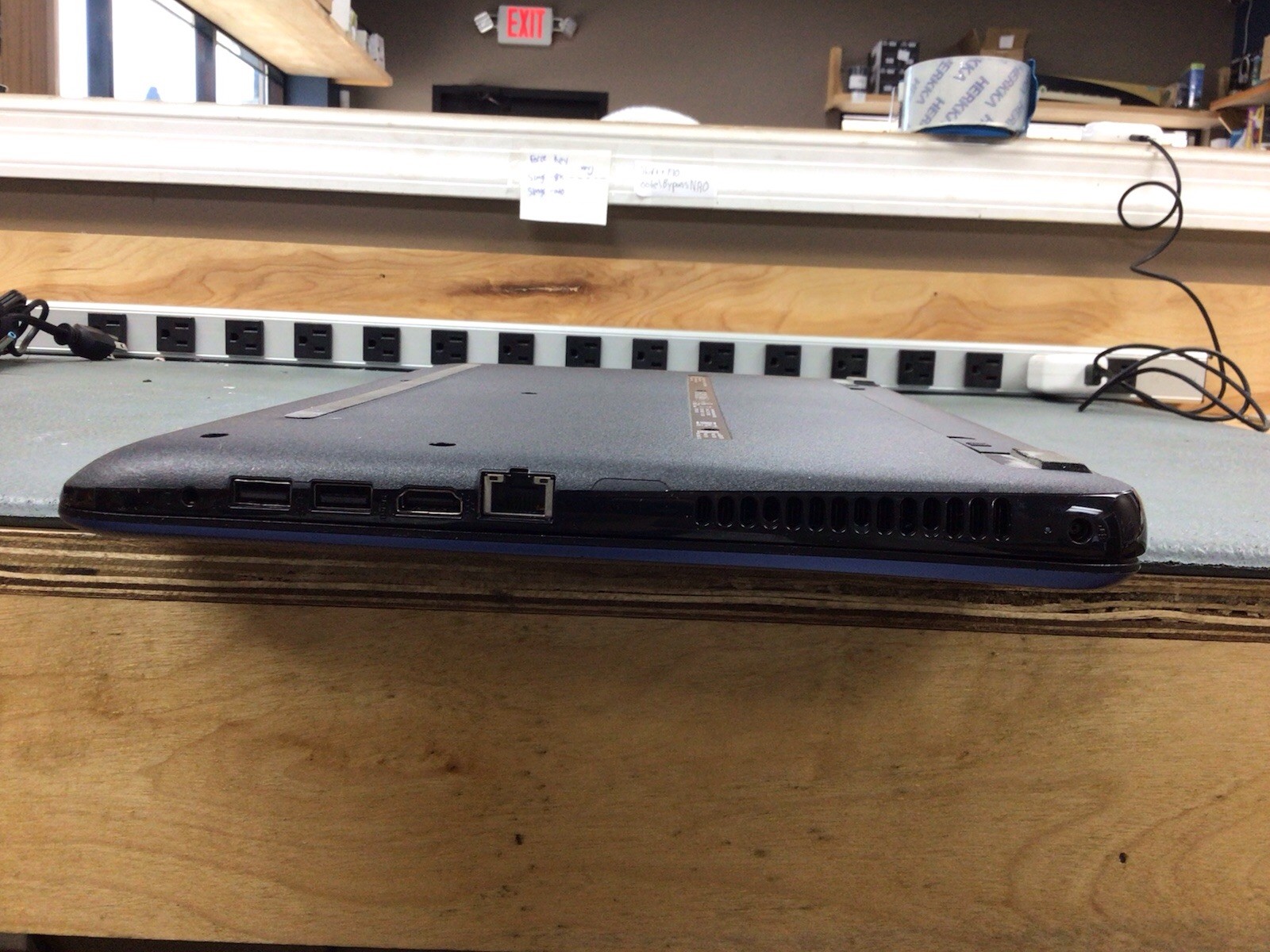 HP 15z-ba000 Laptop | AMD A6-7310@2.0 | 1TB HDD | 4gb Ram | NO OS