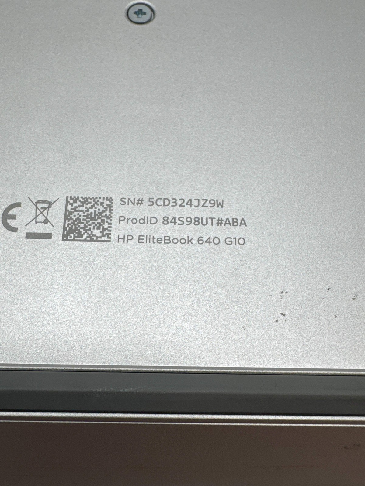 HP EliteBook 640 G10 14.0″ Touch Core i5-1335U 256GB SSD 8GB RAM – Screen Marks