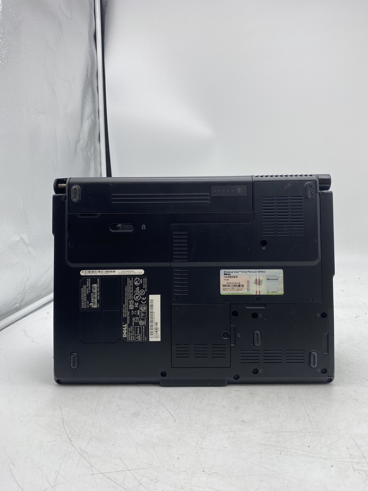 Dell Inspiron 1318 Laptop Intel C2D 06FD 1.86GHz 2GB RAM 160GB HDD No OS