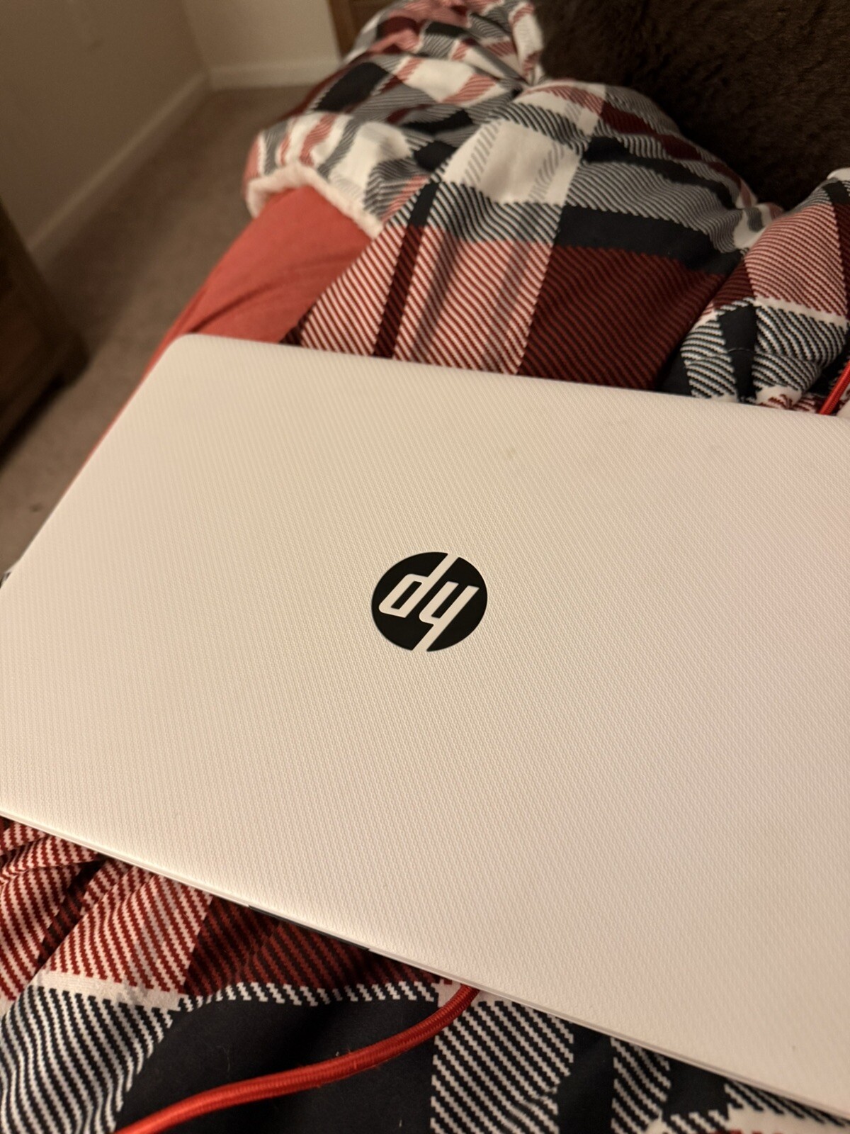 HP 15-dy2000 15-dy2042r 15.6″ Notebook
