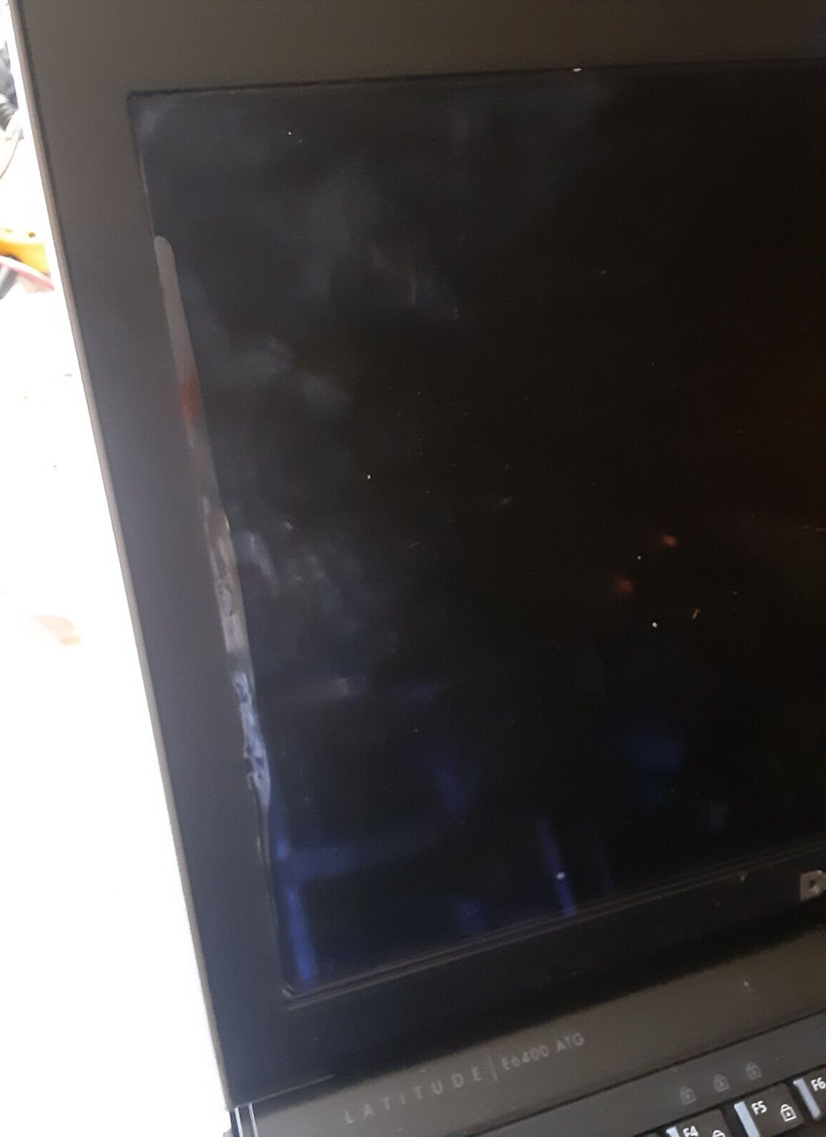 Dell Latitude E6400 ATG 14in Intel Core 2 Duo NO HDD NO BATTERY *SCREEN crack