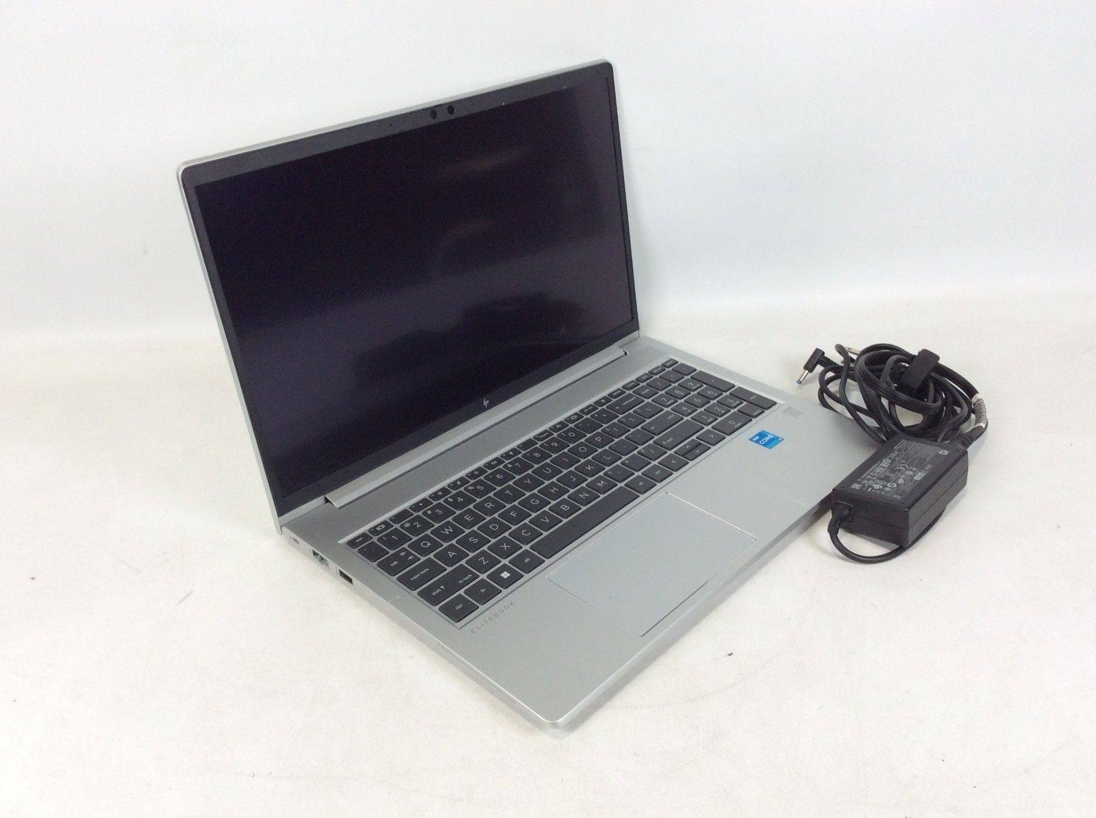 HP Elitebook 650 G9 15.6″ i3-1215u 8GB RAM 256GB SSD +Charger Battery Cap 99%