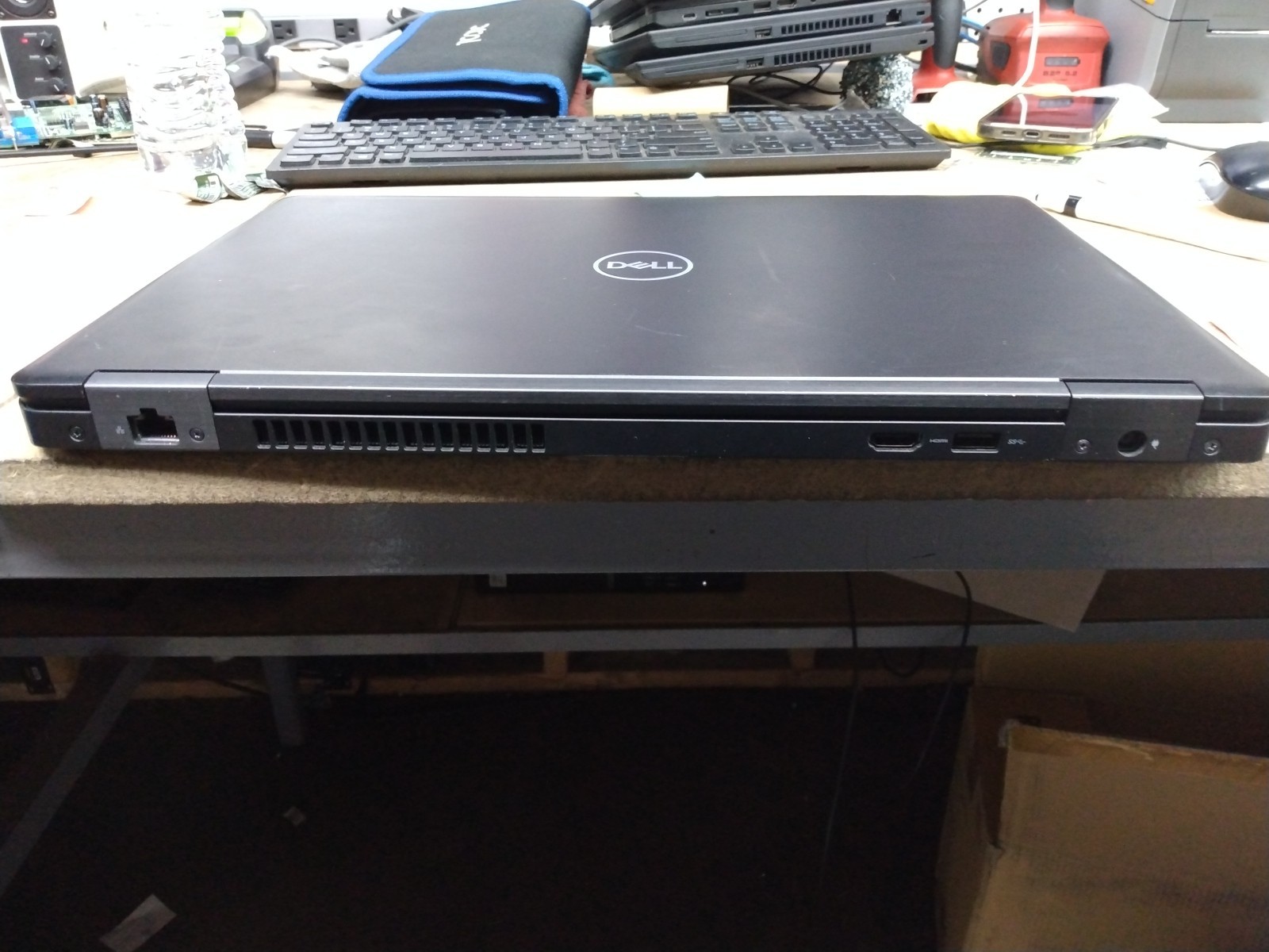 Dell Latitude 5590 15.6″ FHD i5-8350U 8GB RAM No OS/SSD