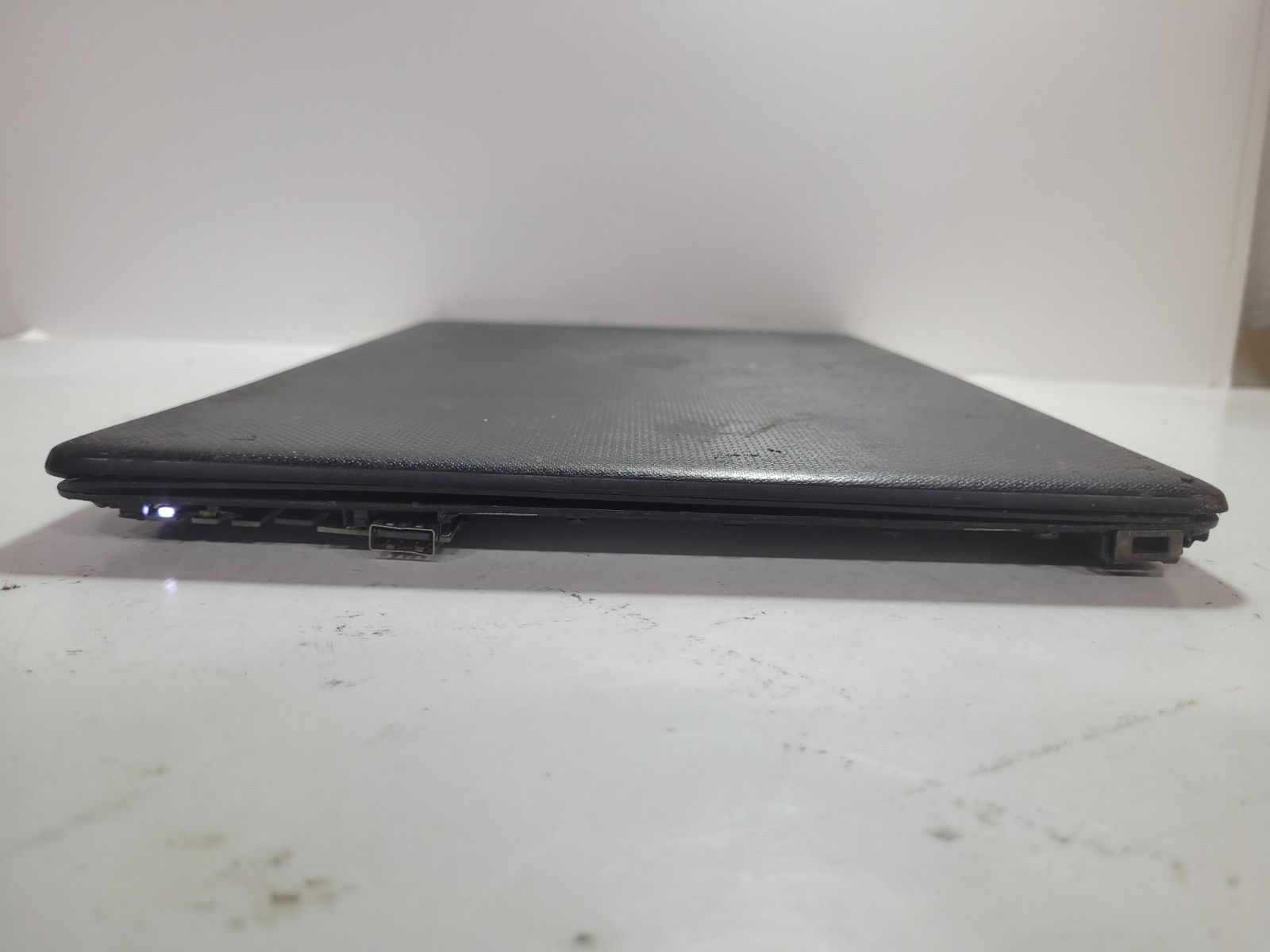 HP Laptop 15-db0xxx w/AMD A4-9125, 4GB RAM 17.3″ Laptop for Parts/Repair #0405