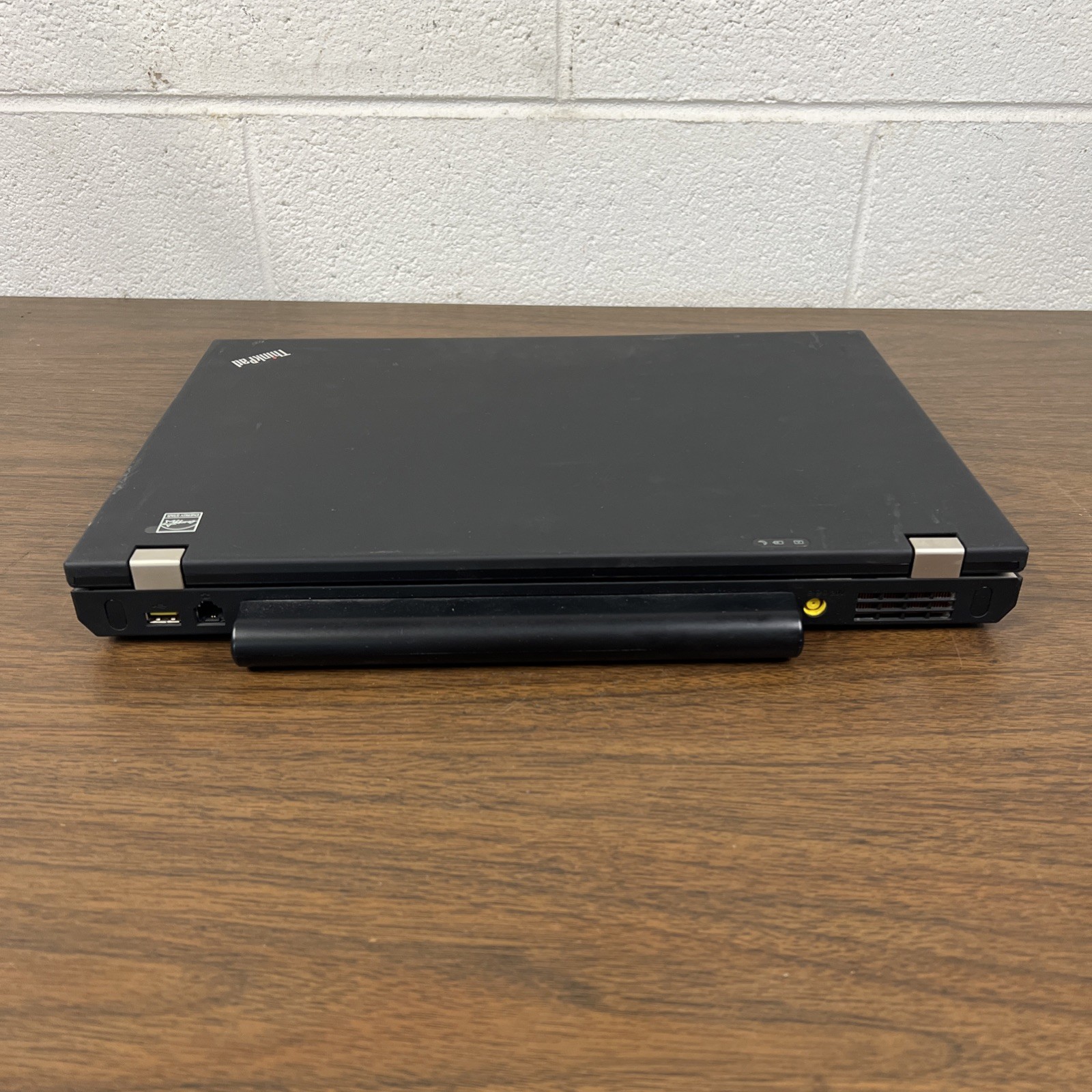 Lenovo ThinkPad W510 15.6″ Intel Core i7-720QM 1.60GHz 4GB RAM – NO HDD/OS/BATT