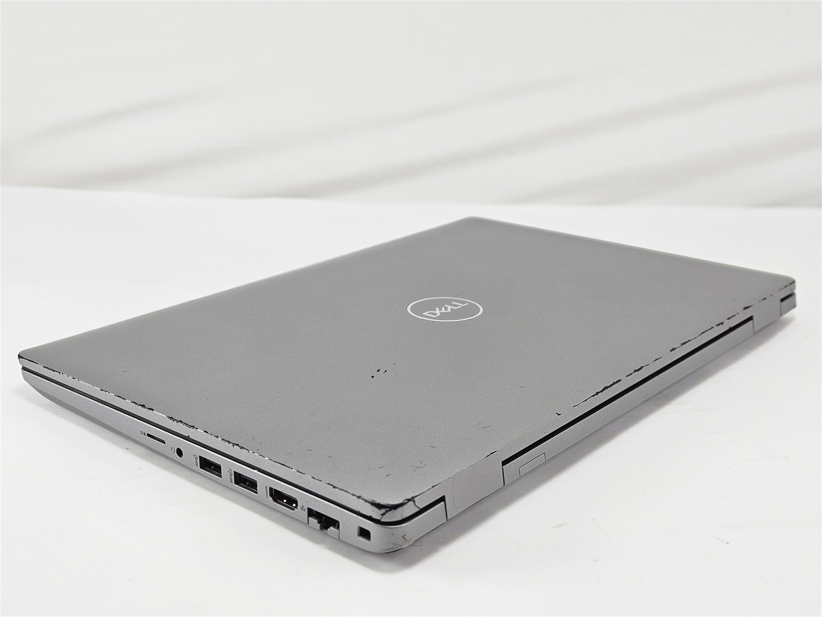 Dell Precision 3571 i5-12600H 16GB 256GB SSD 15.6″ FHD Notebook