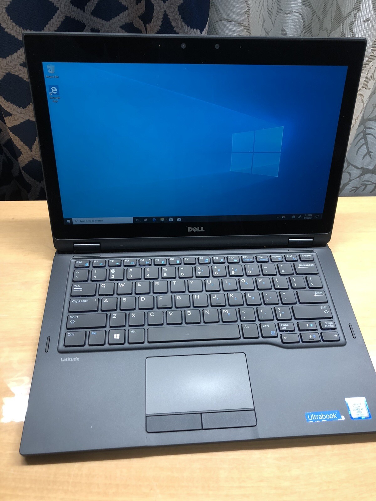 Dell Latitude 5289 12.5″ (512GB, Intel Core i7 7th Gen., 2.80 GHz, 16GB RAM)