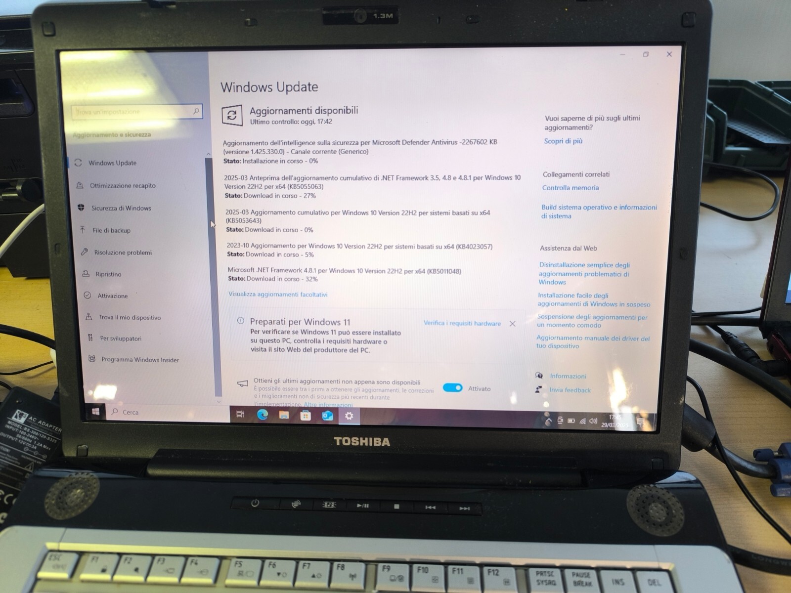 Toshiba Satellite A200-1L5 Intel Core 2 Duo T7300 2.00GHz 4GB RAM HDD 500GB