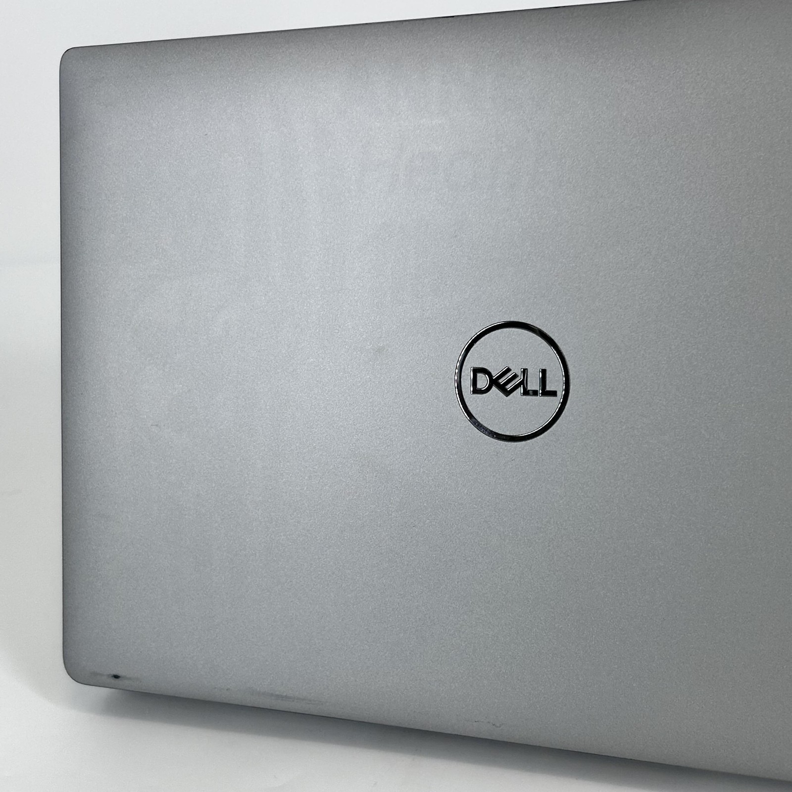 Dell Latitude 5430 14 Gray FHD 1.3 GHz i5-1235U 16GB 512GB SSD Good