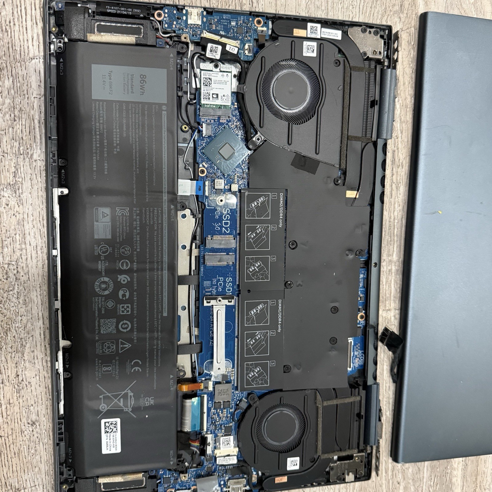 Dell Inspiron 16 Plus 7610 16″ Intel Core i7-11800H, FOR PARTS ONLY