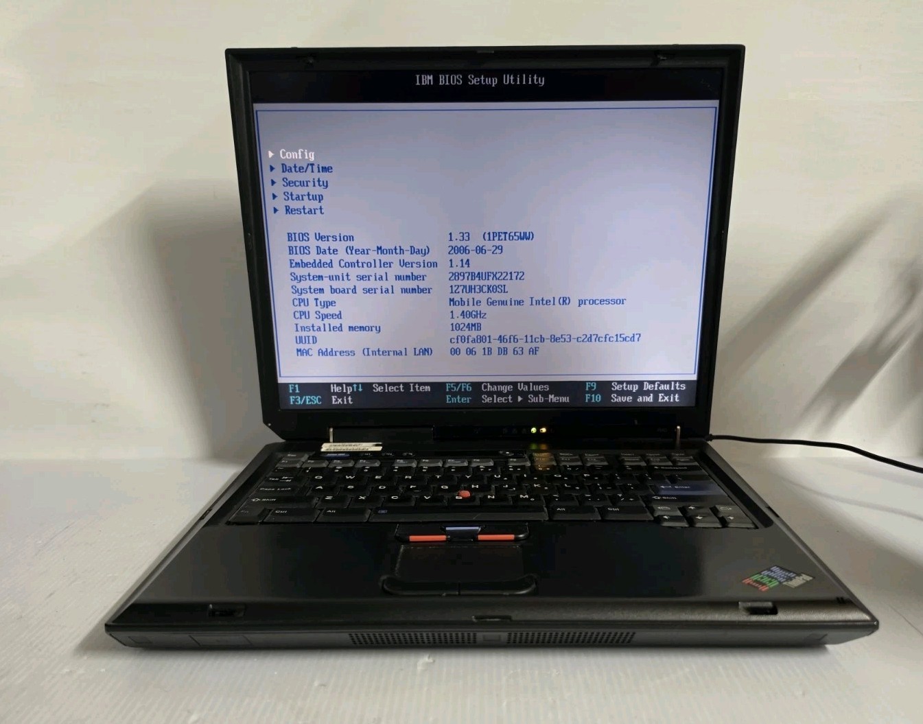 IBM ThinkPad R40 2897- 14.1″ Intel 1.4GHz 1GB RAM ?HDD Read