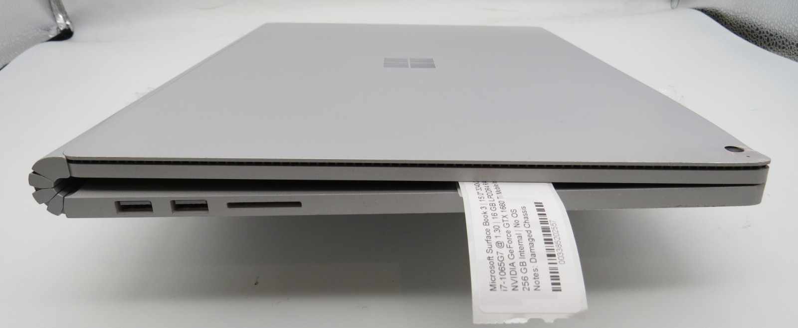 Microsoft Surface Book 3-15″-i7-1065G7@1.3GHz-16GB RAM-256GB-GTX 1660-NO OS