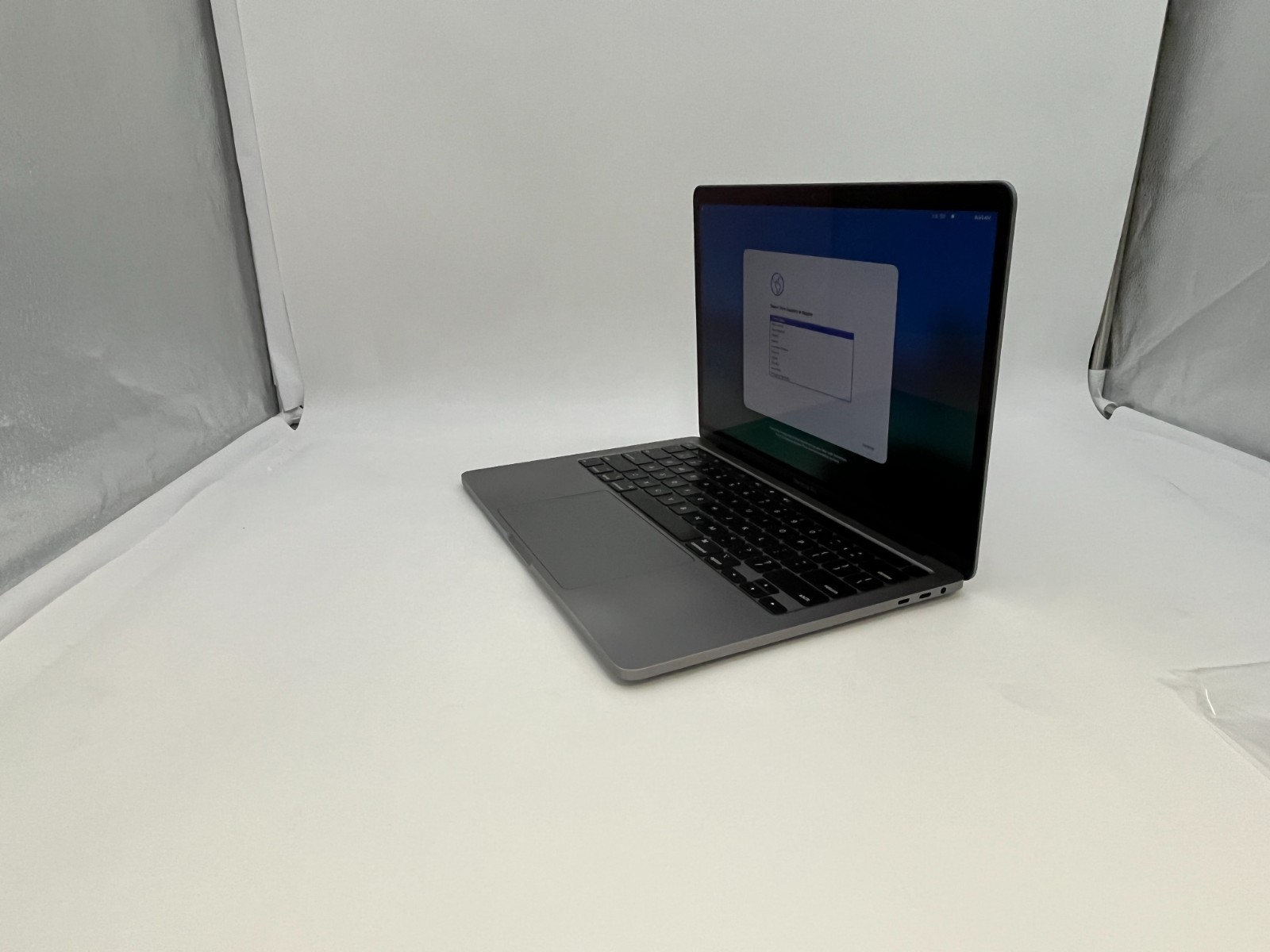 APPLE A2251 13″ MACBOOK PRO 2020 i5-1038NG7@ 2.0 GHz 16GB DDR4 500 TAHOE