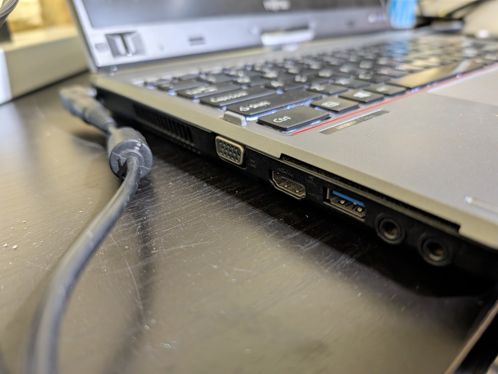 Fujitsu LIFEBOOK T725 12.5″ Laptop i5-5300U VPro 8GB RAM 125GB SSD