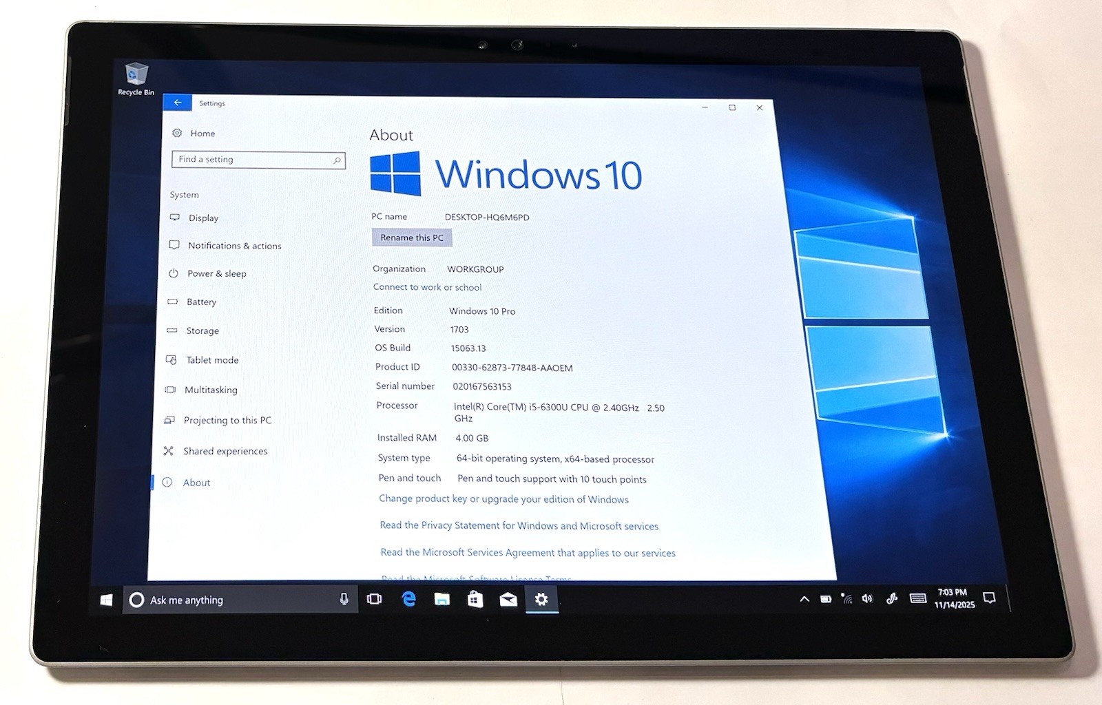 Microsoft Surface Pro 4 1724 i5-6300U 2.40GHz 4GB 128GB Tablet