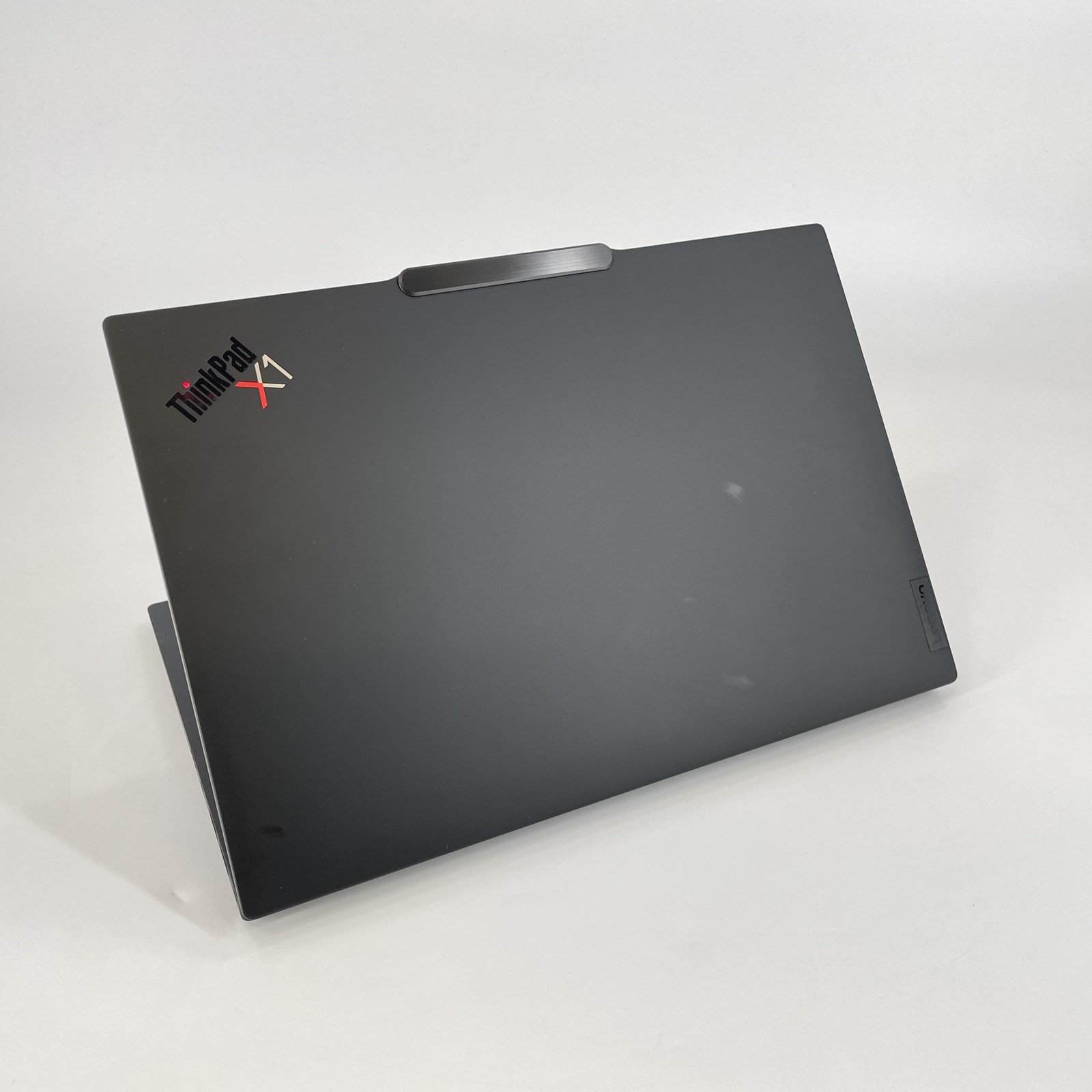 Lenovo ThinkPad X1 Carbon Gen 13 14 FHD+ TOUCH 2.0 GHz Ultra 7 255U 32GB 1TB SSD