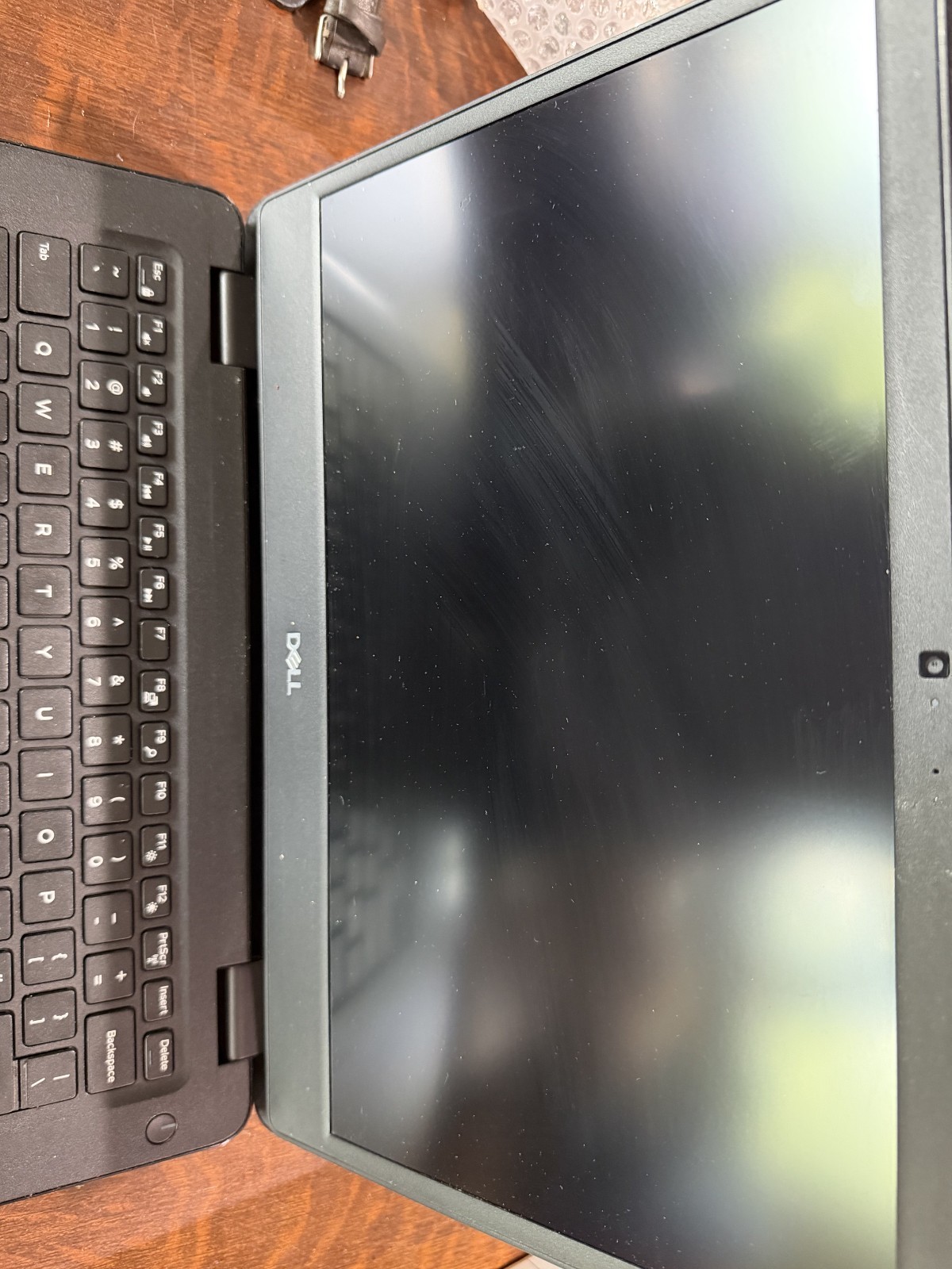 Dell Latitude 3400 laptop