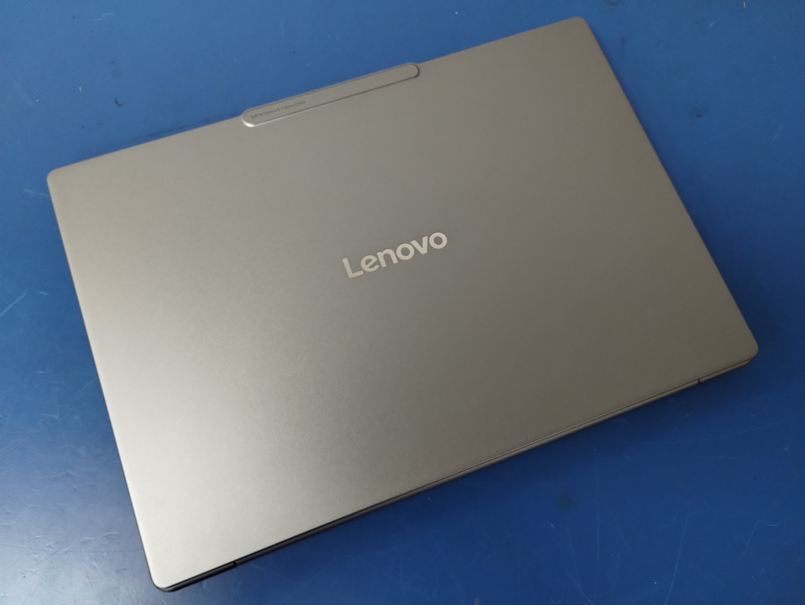 Lenovo Slim 7 14ILL10, Intel Core Ultra 7, 2.20 GHz, 32 GB RAM, 1 TB NVMe SSD