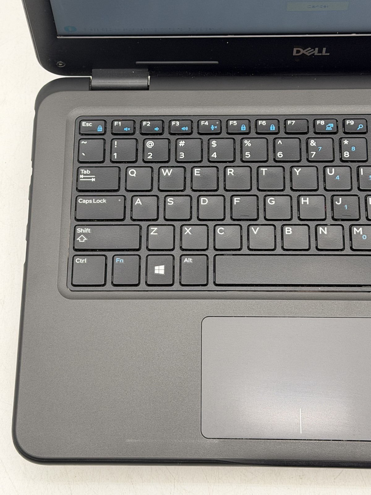 Dell Latitude 3310 13.3in i5-8265U 8GB 128GB NO OS *READ*