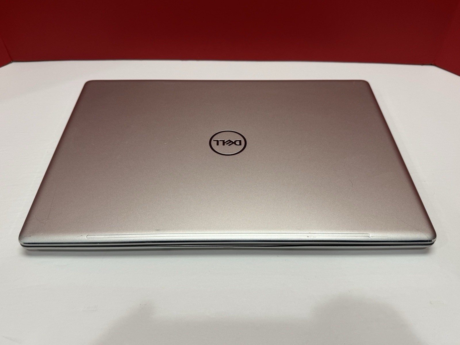 Dell inspiron 7580 i5 8265U 1.6GHz 16GB RAM 256GB SSD