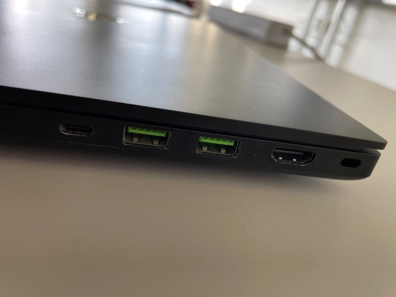 Razer Blade 15.6″ (512GB SSD , Intel Core i7 10th Gen., 5.00GHz, 16GB,…