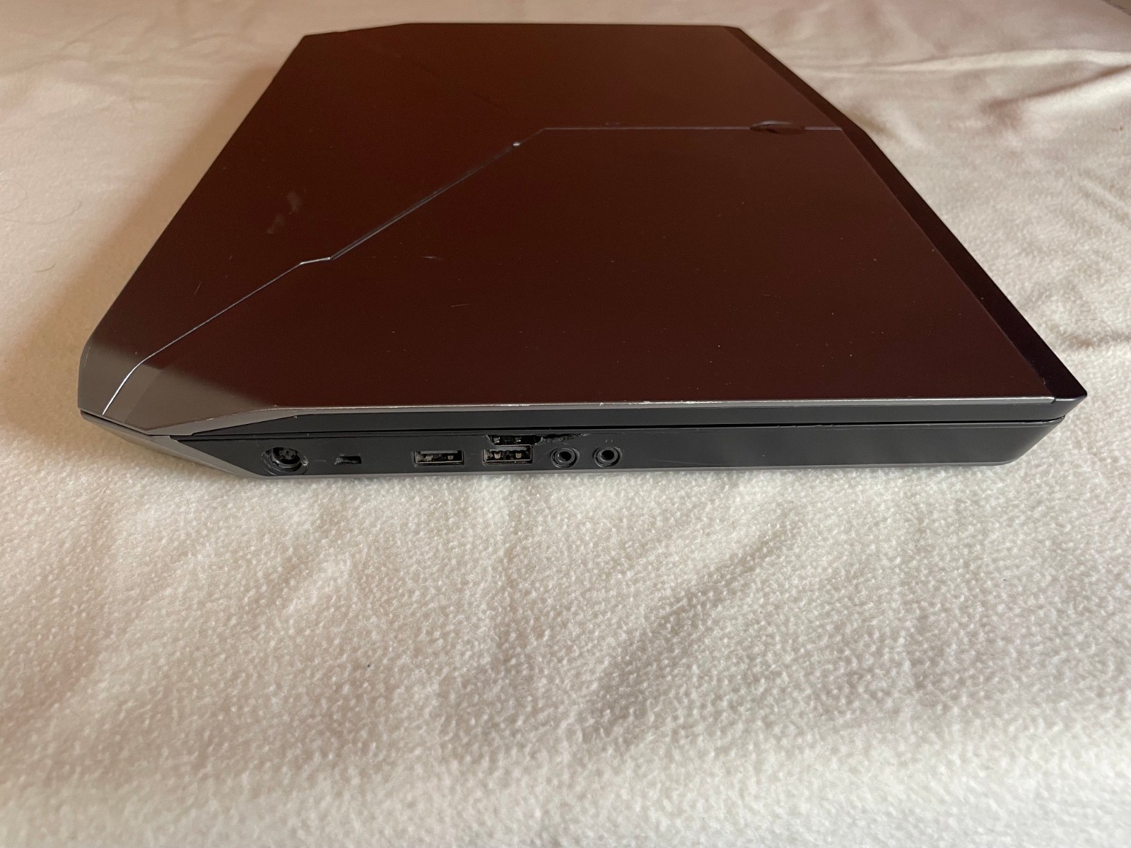 Alienware 17 R3 Gaming Laptop i7-6700HQ 2.60GHz GTX 970M 8GB RAM 1TB HDD