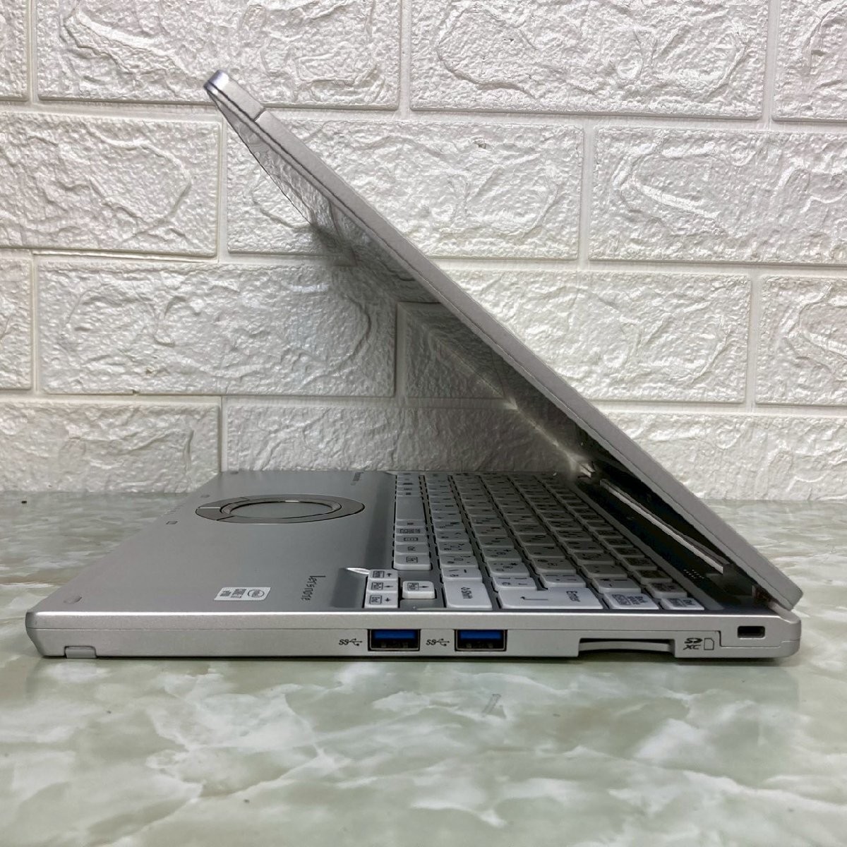 Panasonic Let’s note QV9 Core i7 16GB 512GB SSD 12″ Touch Win11 AC Japan