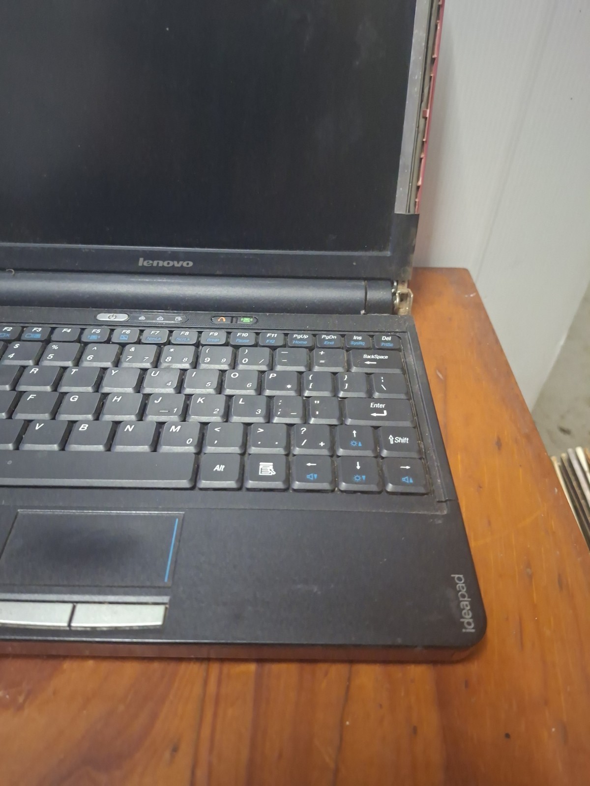 Lenovo Ideapad S10e Laptop Turns On For Parts Or Repair Locked