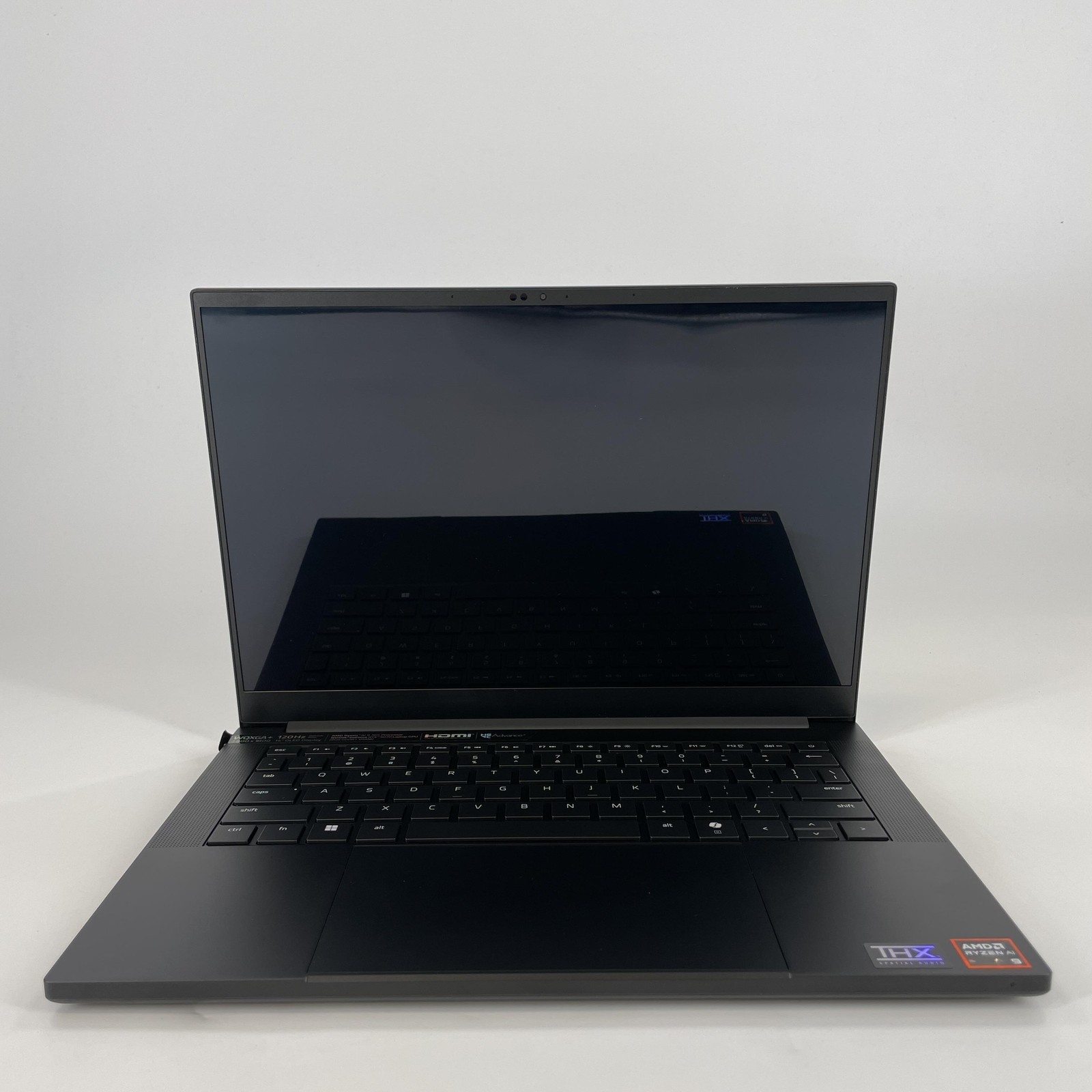 Razer Blade 14 120Hz QHD+ Ryzen AI 9 365 32GB 1TB SSD RTX 5070 Very Good