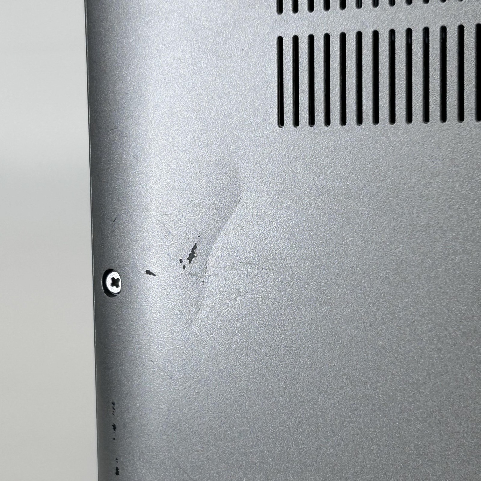 Dell Latitude 5440 14 Gray FHD 1.8 GHz i7-1365U 16GB 512GB SSD Good WHITE SPOTS