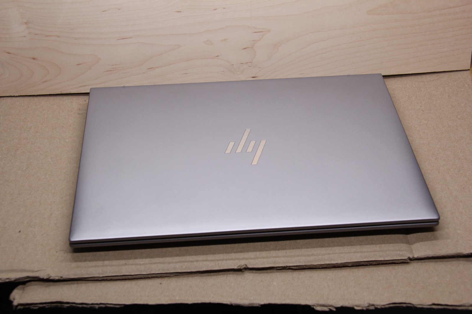 HP ZBook Firefly G11 14″ FHD+ ULTRA 5 135U 256GB 16GB W11P Backlit Warranty