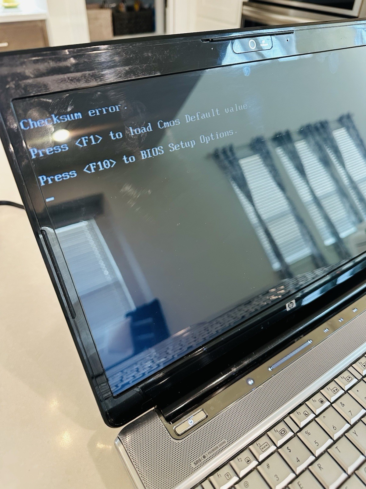 HP PAVILION DV6-1030US ENTERTAINMENT NOTEBOOK PC 16″ FOR PARTS OR REPAIR ONLY