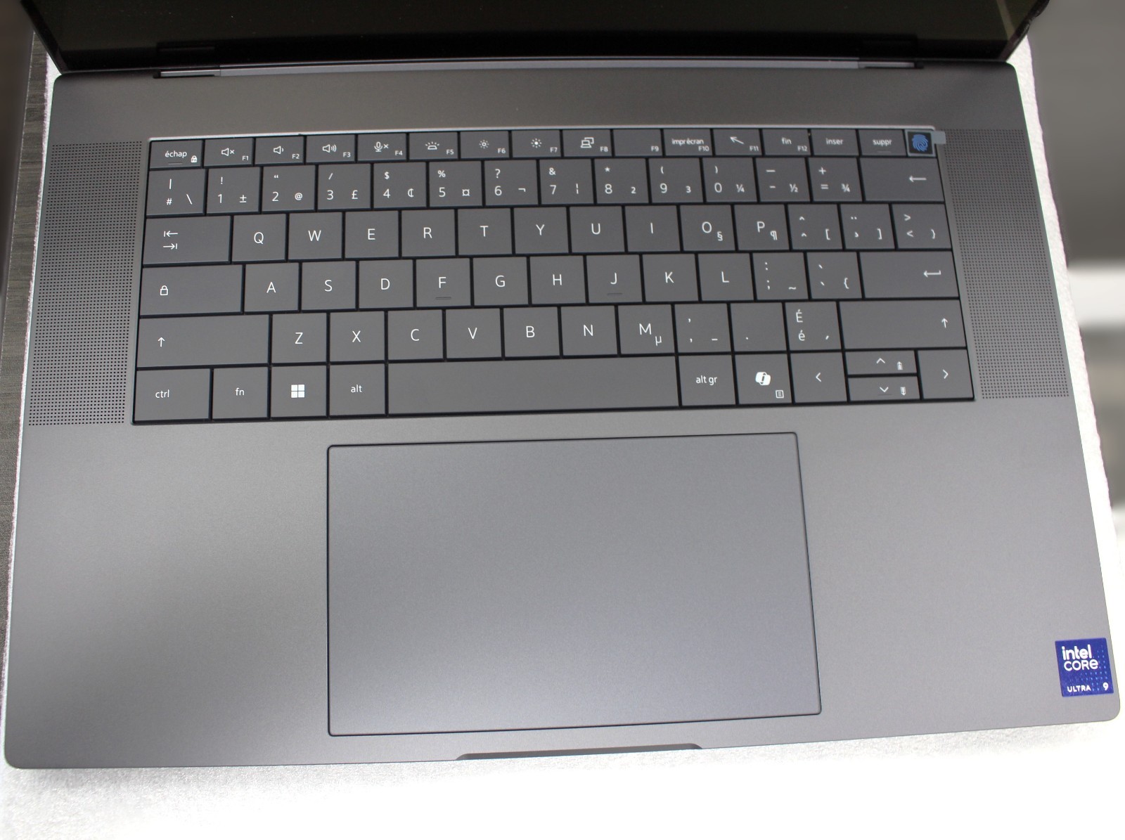Dell Pro Max 16 Prem. MA16250 Ultra 9 285H 32GB 512GB SSD RTX PRO 2000 Blackwell