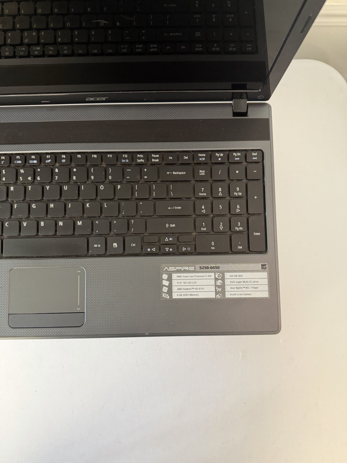 Acer Aspire 5250-0450 Laptop – Good Screen – AMD-E350 – RAM 4 GB – Read Des