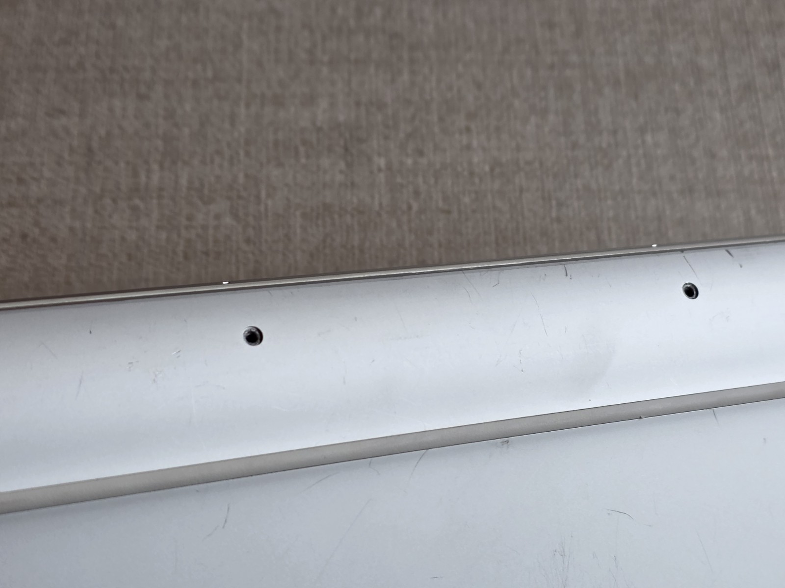 Dell XPS 15 9520 White 15.6″ 3.5K OLED Touch i7-12700H RTX 3050 8GB RAM 512G SSD