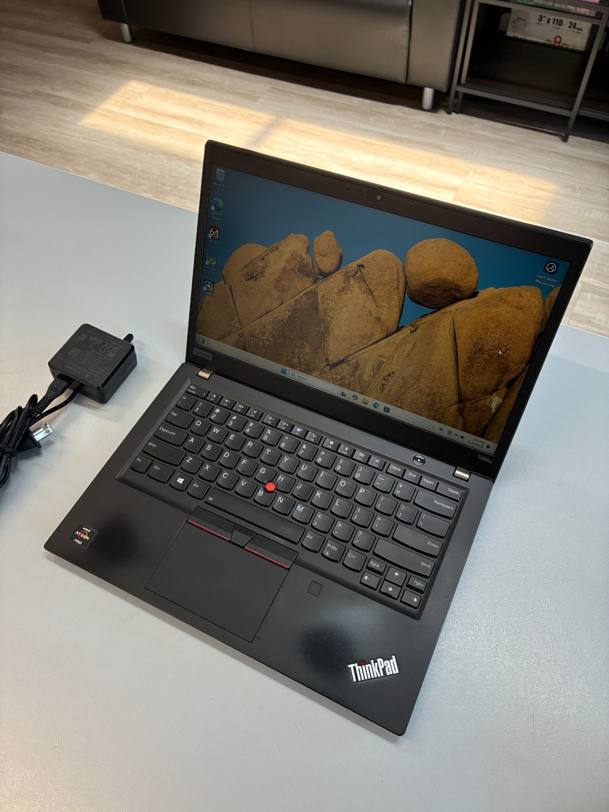 Lenovo ThinkPad T495s: Touch 14″ / Ryzen 7 3700U / RAM 16Gb / SSD 512Gb / Win 11