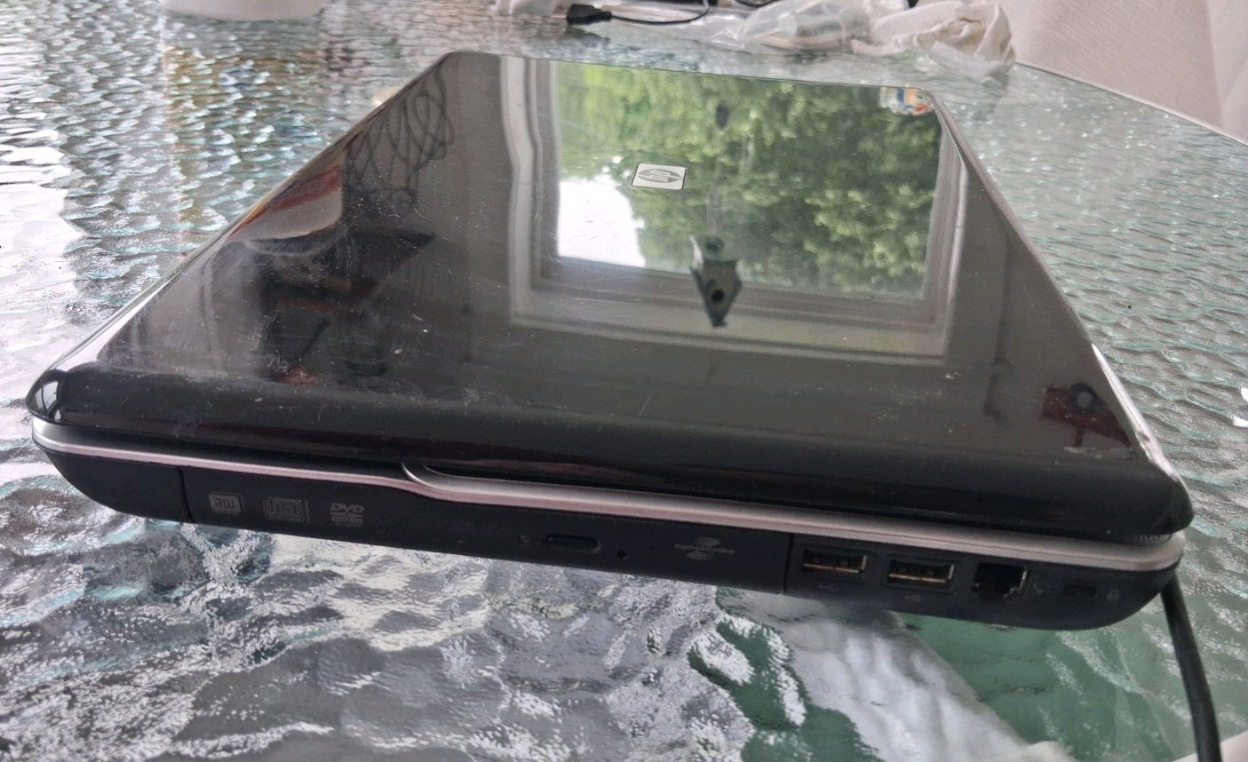 HP G60 NOTEBOOK – 2.2 ghz Intel Celeron 900 – 4GB RAM W/Adapter NO HDD