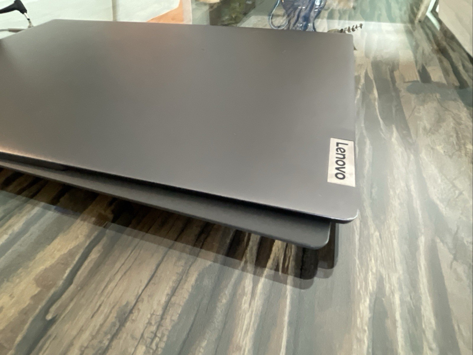 Lenovo IdeaPad 5 Ryzen 5• 8GB RAM• 256GB• Broken Screen + Hinge. Desktop /Repair