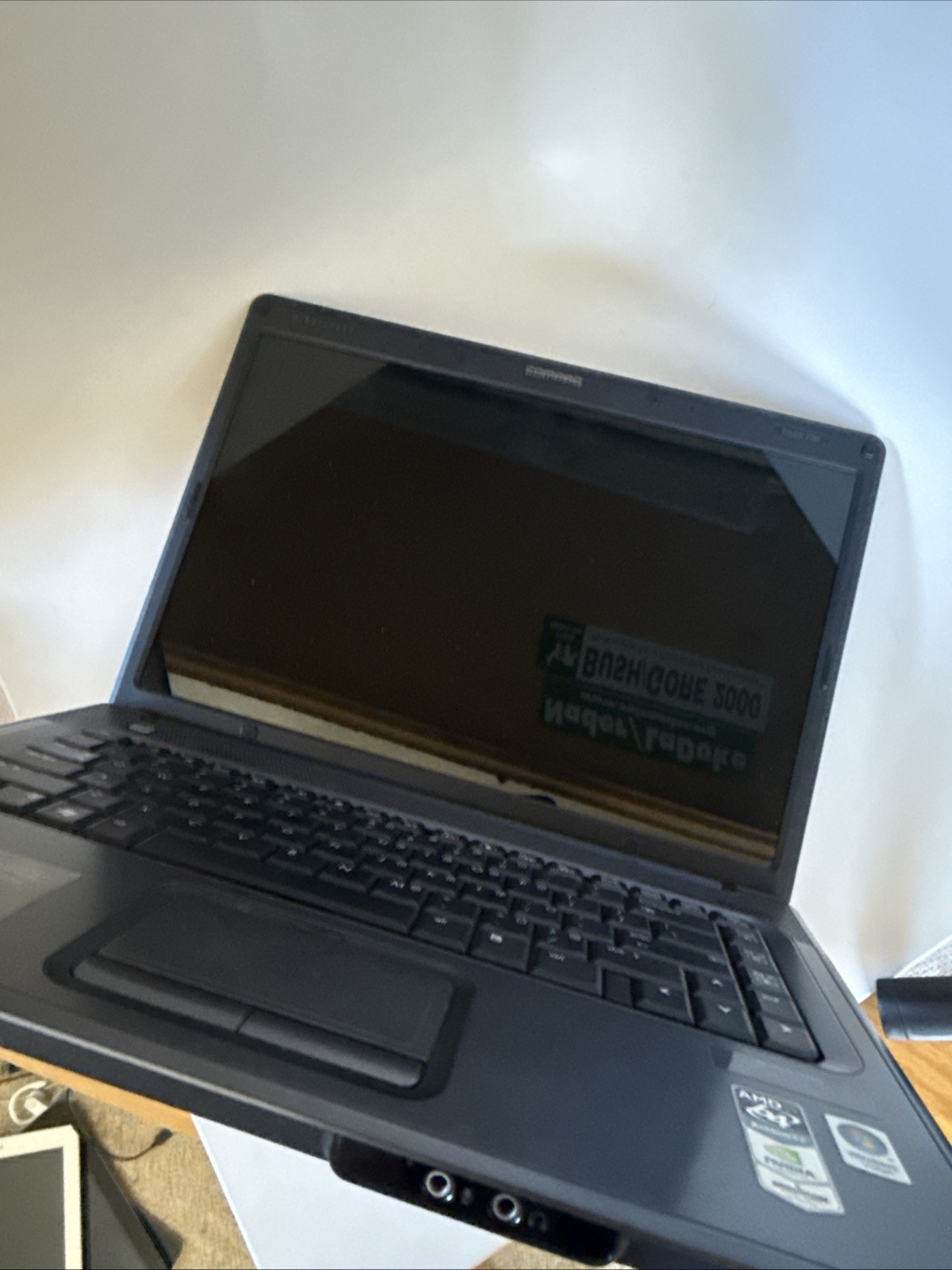 Compaq Presario F700 AMD Athlon 64 X2 TK-55 1800MHz 2 GB NO HDD