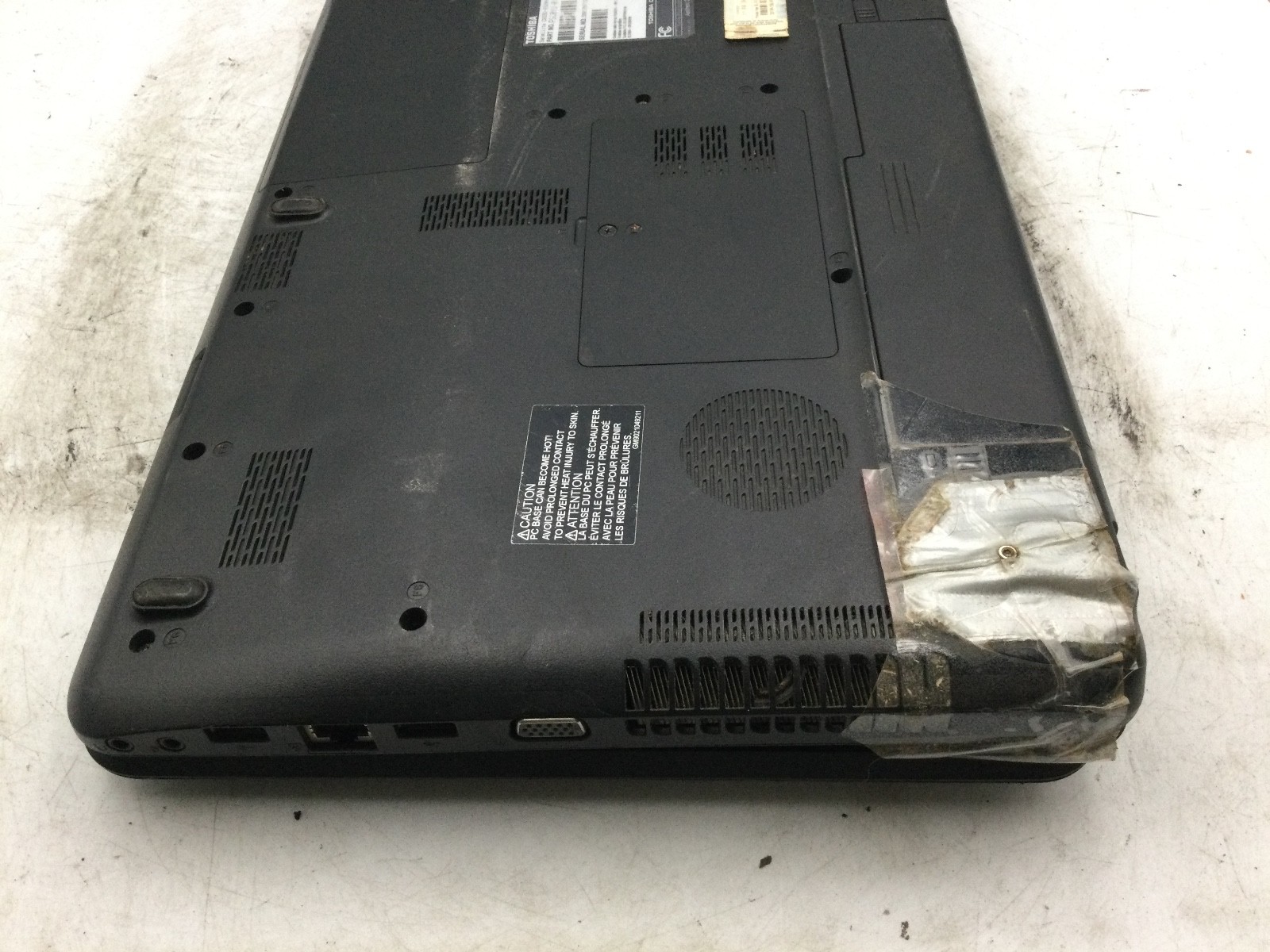 TOSHIBA SATELLITE C655D S5200 – FOR PARTS – AMD E 350 – 3GB RAM – 15″ – READ -BB