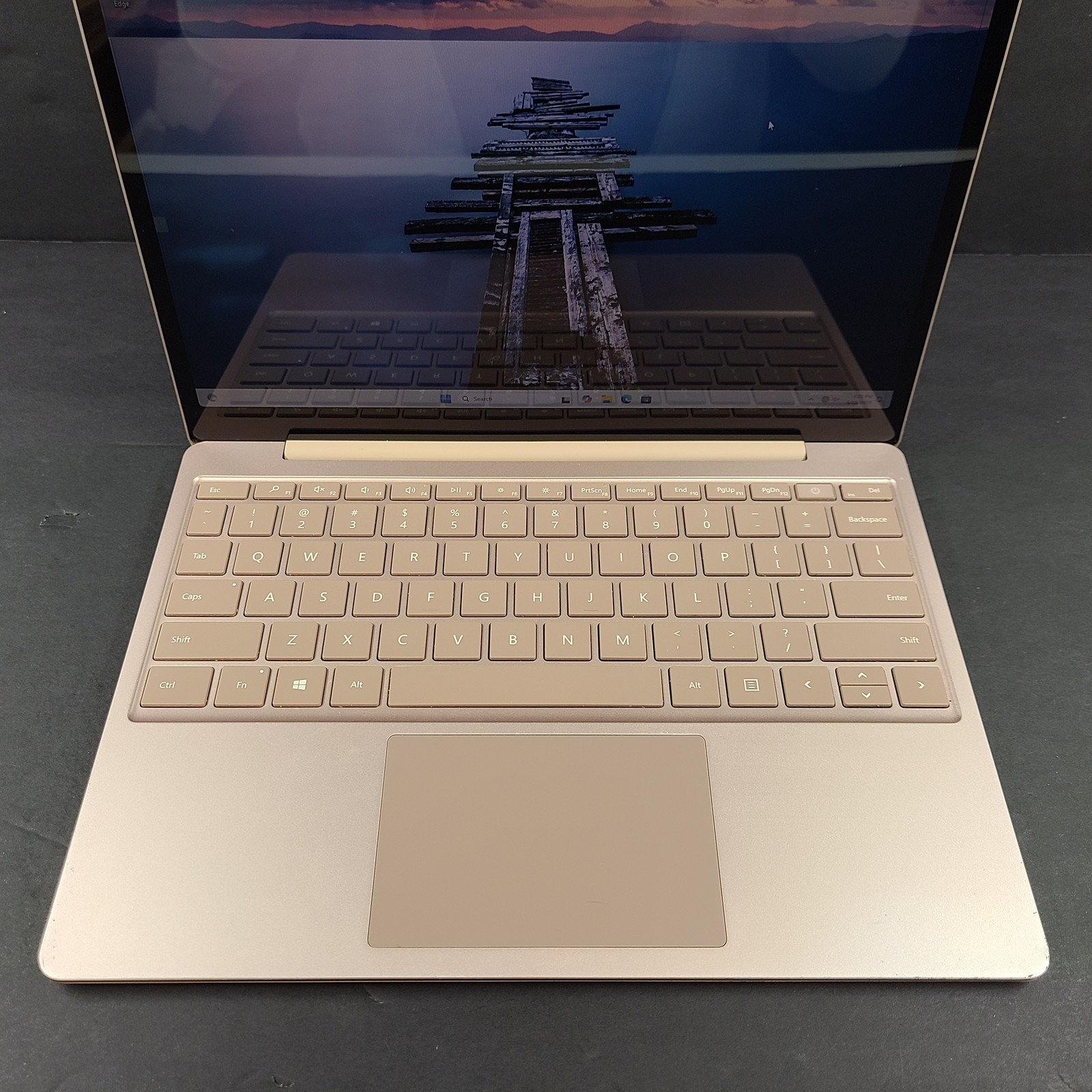 Surface Laptop Go 1943 – 12.4″ – i5-1035G1 CPU @ 1.00 GHz – 128GB SSD – 8GB RAM
